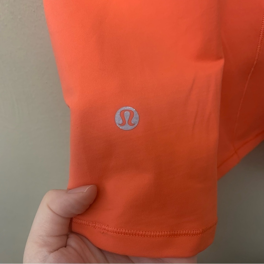 Lululemon Rise and Flow Tank Size 6 - Picture 7 of 11